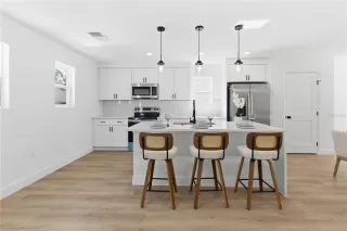 Photo #2: O6358001 Listing 