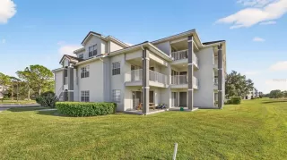 Photo #1: O6358307 Listing