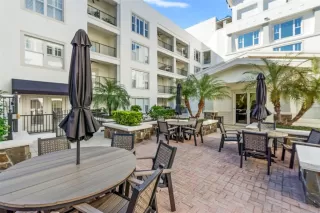 Photo #1: O6358344 Listing 