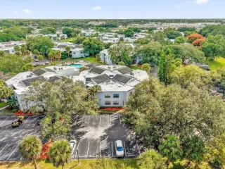 Photo #1: O6358554 Listing