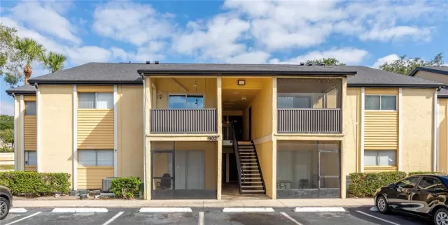 MLS: O6358568 Condo For Sale