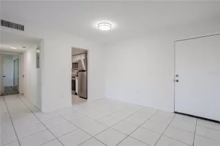 Photo #5: O6358568 Listing