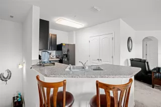 Photo #2: O6358605 Listing