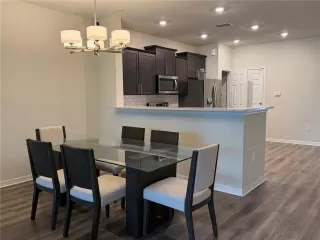 Photo #6: O6358835 Listing