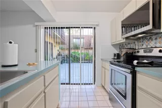 Photo #2: O6358871 Listing 