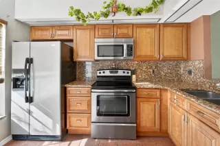 Photo #6: O6359108 Listing