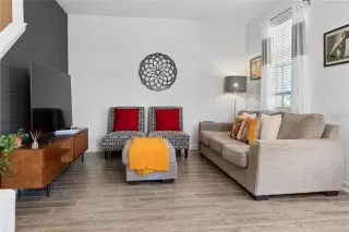 Photo #5: O6359299 Listing 