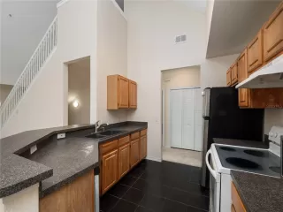 Photo #4: O6359360 Listing 