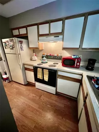 Photo #3: O6359519 Listing 