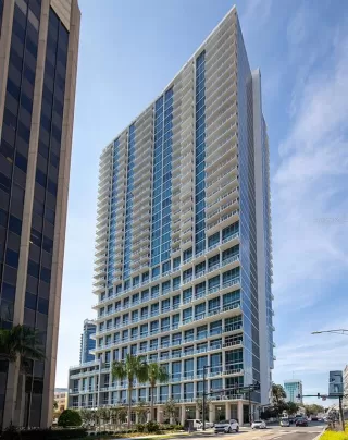 Photo #1: O6359688 Listing