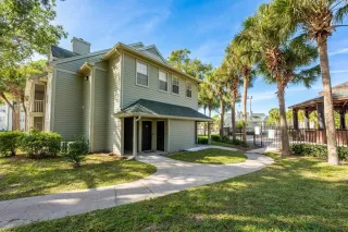 Photo #1: O6359882 Listing