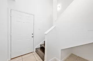 Photo #2: O6359882 Listing