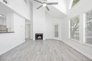 Photo #5: O6359882 Listing