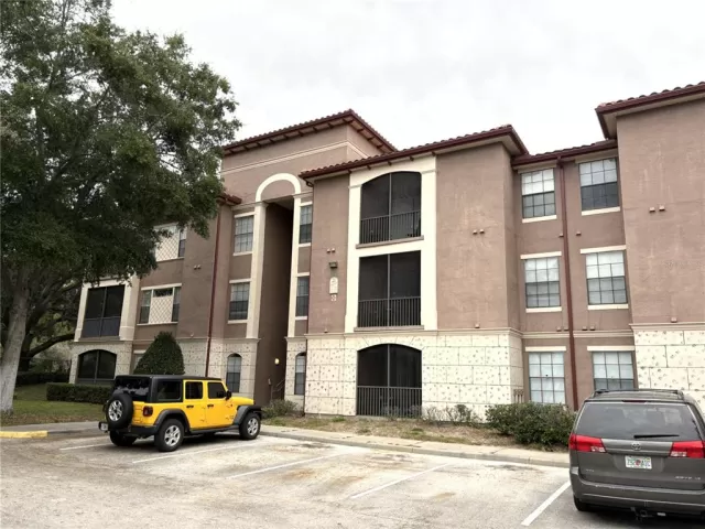 MLS: O6359885 Condo For Sale