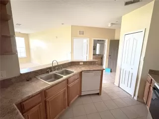 Photo #6: O6359885 Listing 