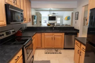 Photo #6: O6360018 Listing 