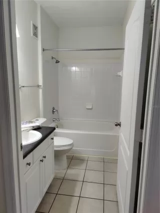 Photo #3: O6360030 Listing 