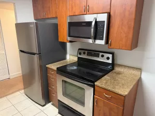 Photo #4: O6360079 Listing 