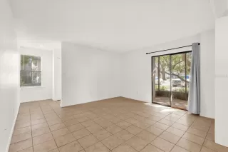 Photo #5: O6360167 Listing 