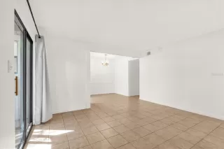 Photo #6: O6360167 Listing 