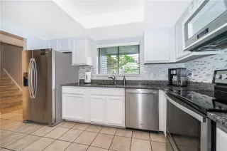 Photo #4: O6360198 Listing 