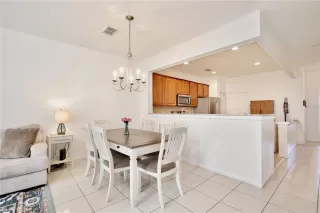 Photo #5: O6360223 Listing 