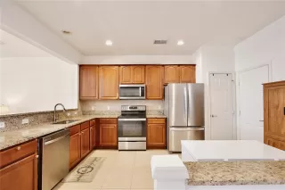 Photo #6: O6360223 Listing 