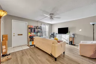 Photo #5: O6360351 Listing