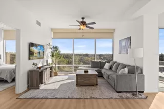 Photo #5: O6360370 Listing 