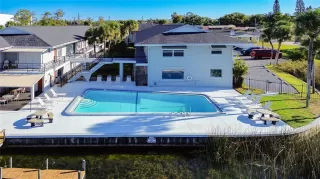 Photo #5: O6360395 Listing