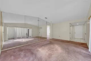 Photo #3: O6360398 Listing