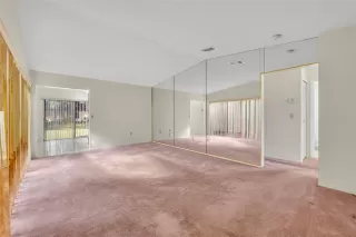 Photo #6: O6360398 Listing