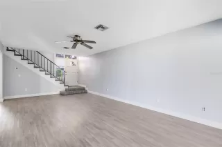 Photo #2: O6360565 Listing 