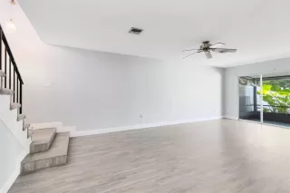 Photo #3: O6360565 Listing 