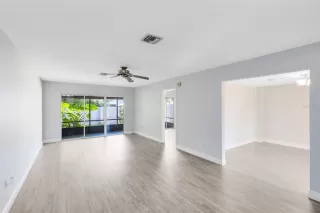 Photo #5: O6360565 Listing 