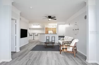 Photo #5: O6360656 Listing 