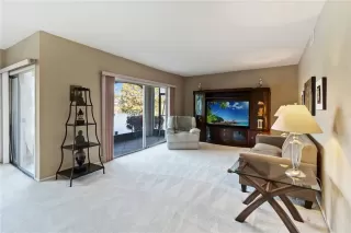 Photo #6: O6360866 Listing 