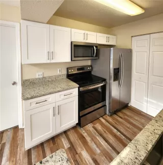 Photo #1: O6360995 Listing 