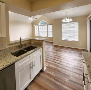 Photo #3: O6360995 Listing 