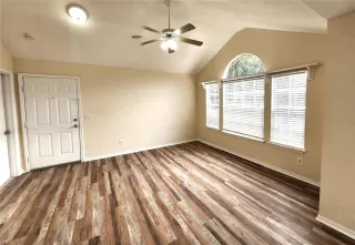 Photo #5: O6360995 Listing 