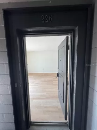 Photo #1: O6361027 Listing