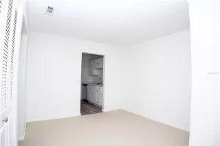 Photo #6: O6361103 Listing 