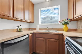 Photo #5: O6361275 Listing 