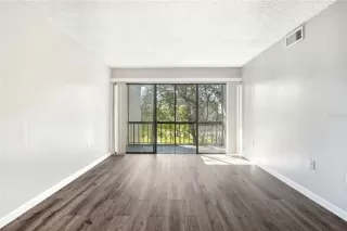 Photo #3: O6361480 Listing