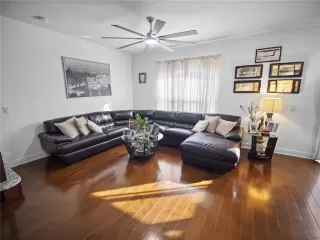 Photo #2: O6361771 Listing 