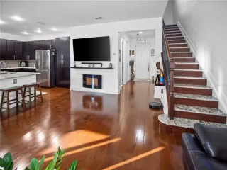 Photo #3: O6361771 Listing 