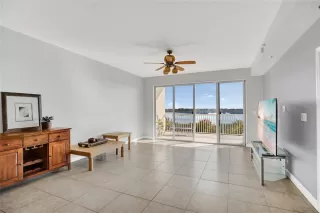 Photo #4: O6362160 Listing 