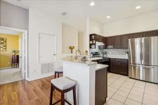 Photo #6: O6362213 Listing