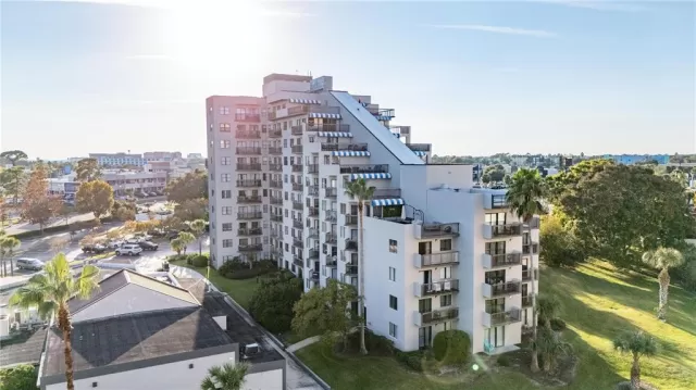 MLS: O6362405 Condo For Sale