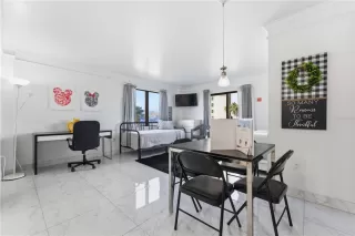 Photo #3: O6362405 Listing